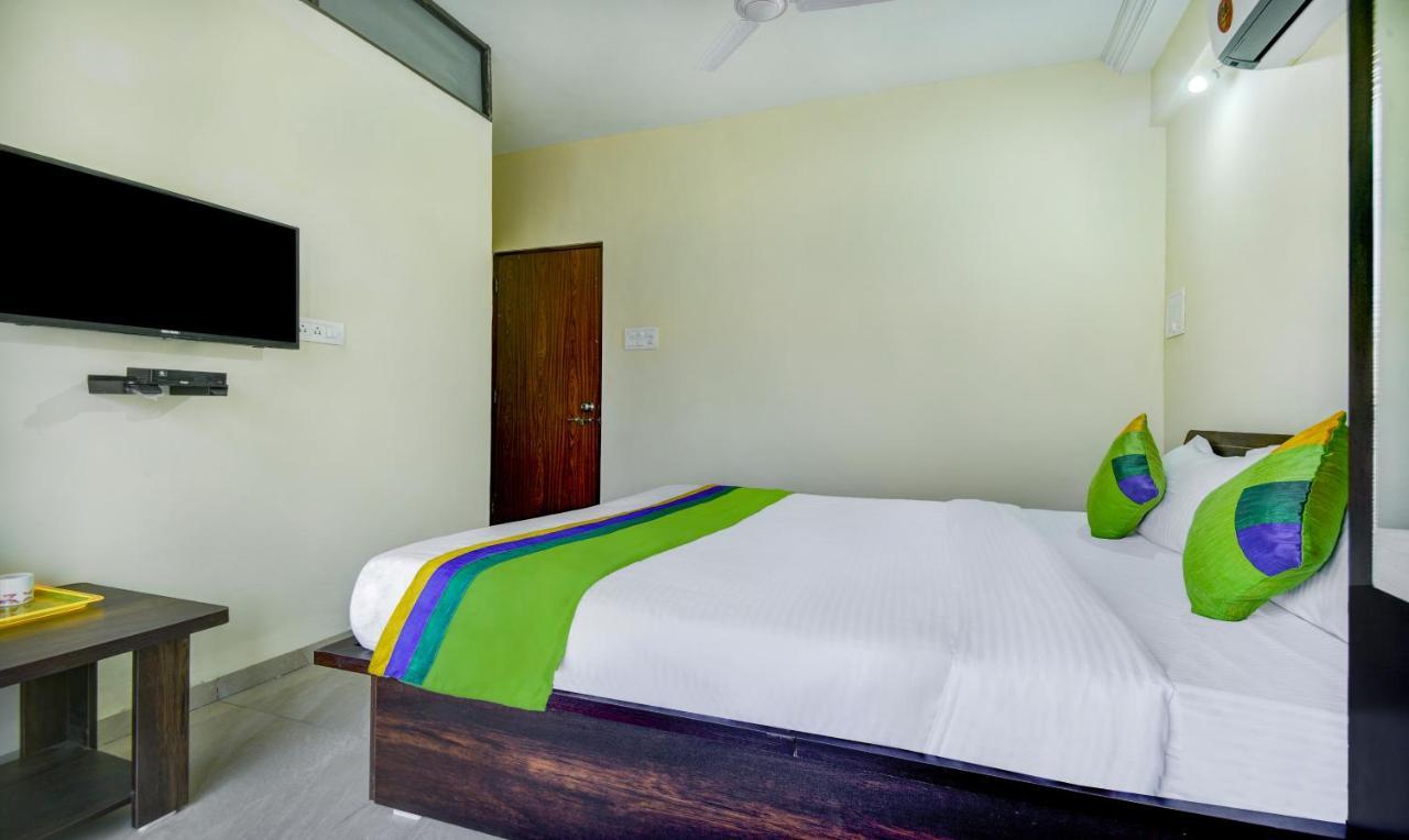 Treebo Yash Kharadi Hotel 3*