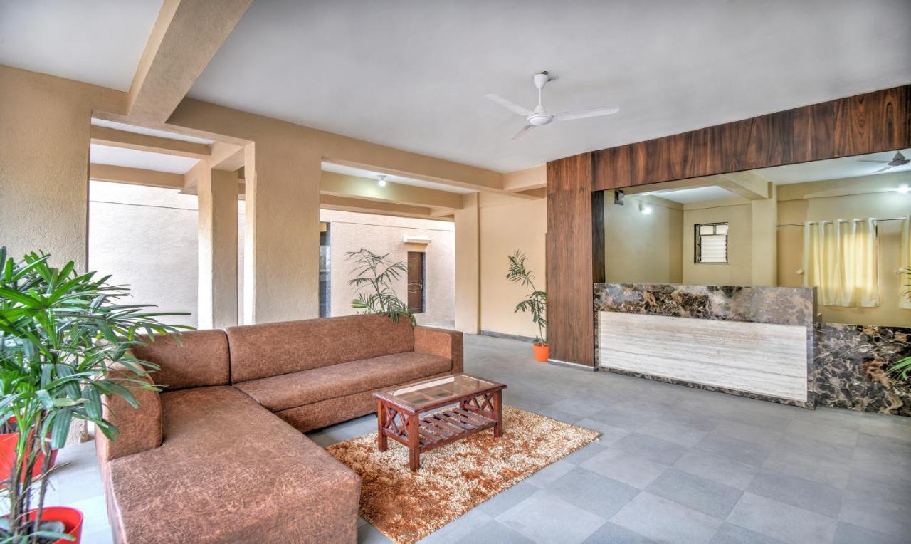 Hotel Treebo Yash Kharadi